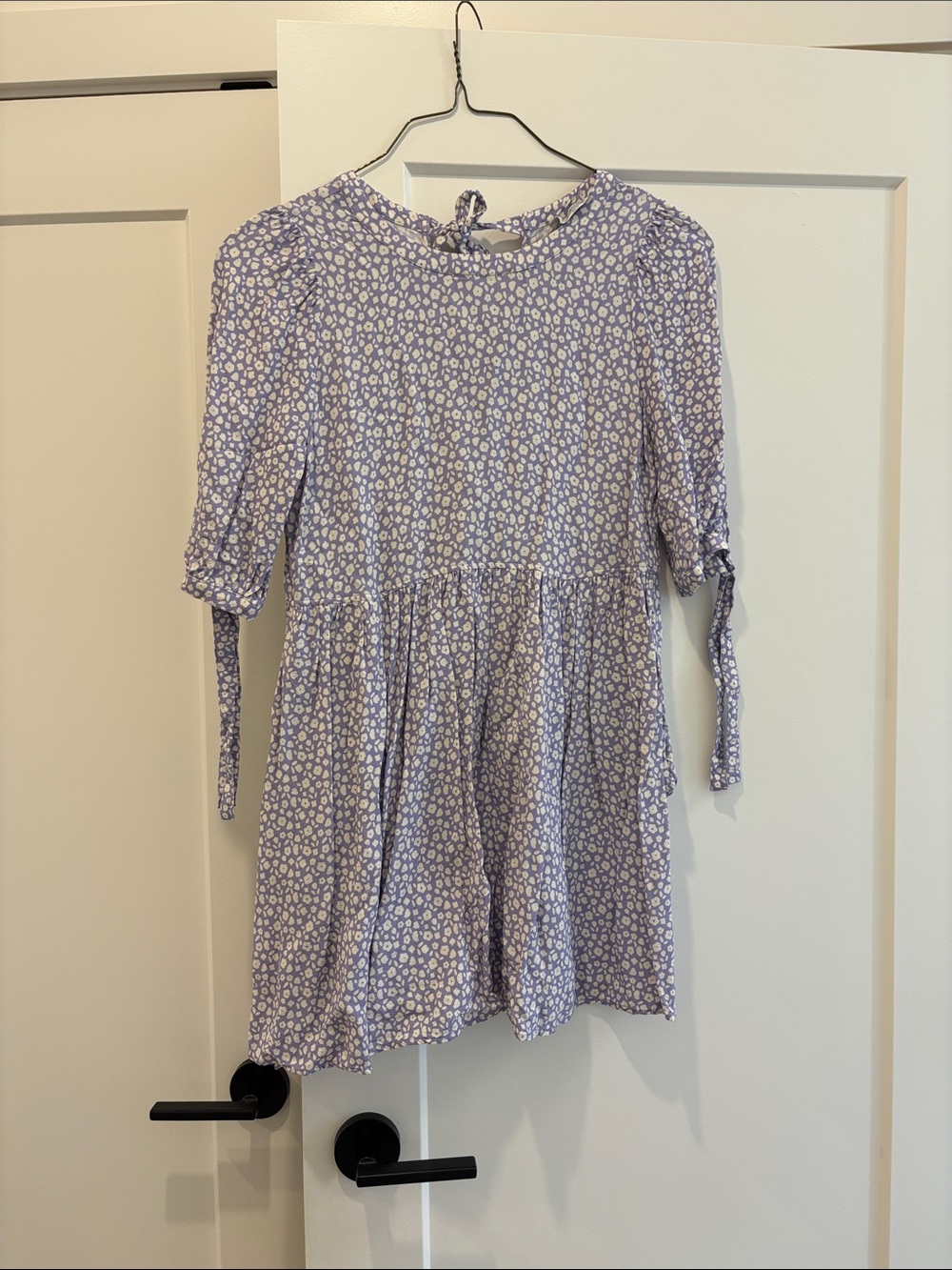 Smash + Tess Lavender Floral Tie-Sleeve Casual Dress